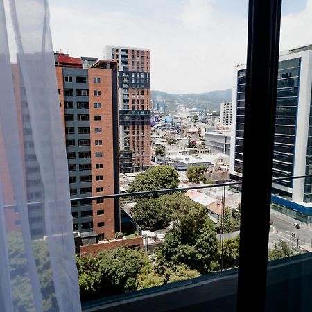 Apartamento De Lujo En Zona 10 Guatemala City ภายนอก รูปภาพ