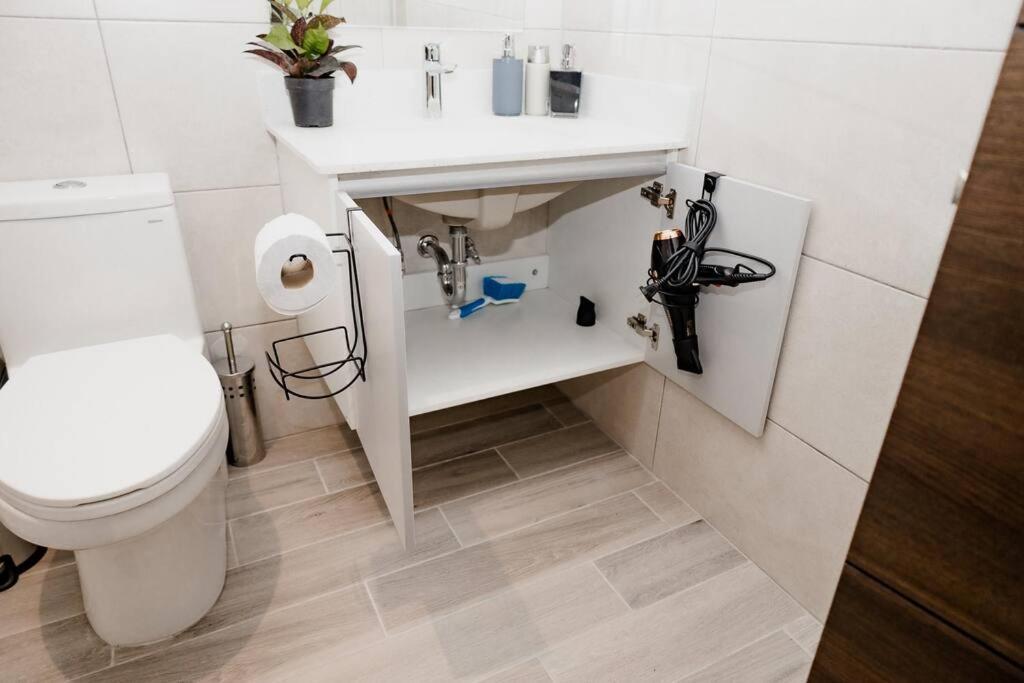 Apartamento De Lujo En Zona 10 Guatemala City ภายนอก รูปภาพ