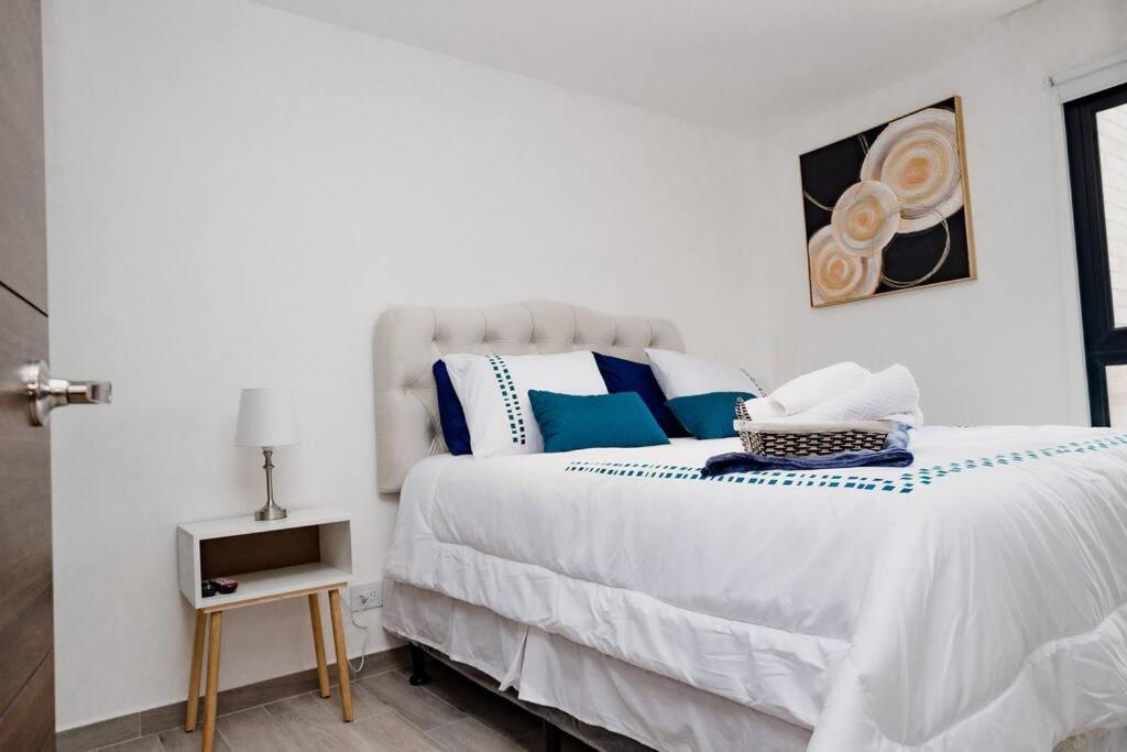 Apartamento De Lujo En Zona 10 Guatemala City ภายนอก รูปภาพ